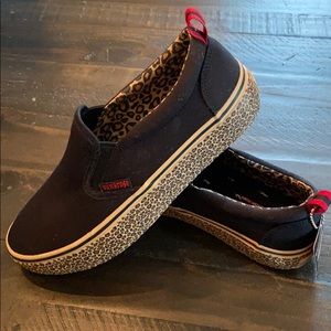 NWT Punkrose Leopard slides Vans